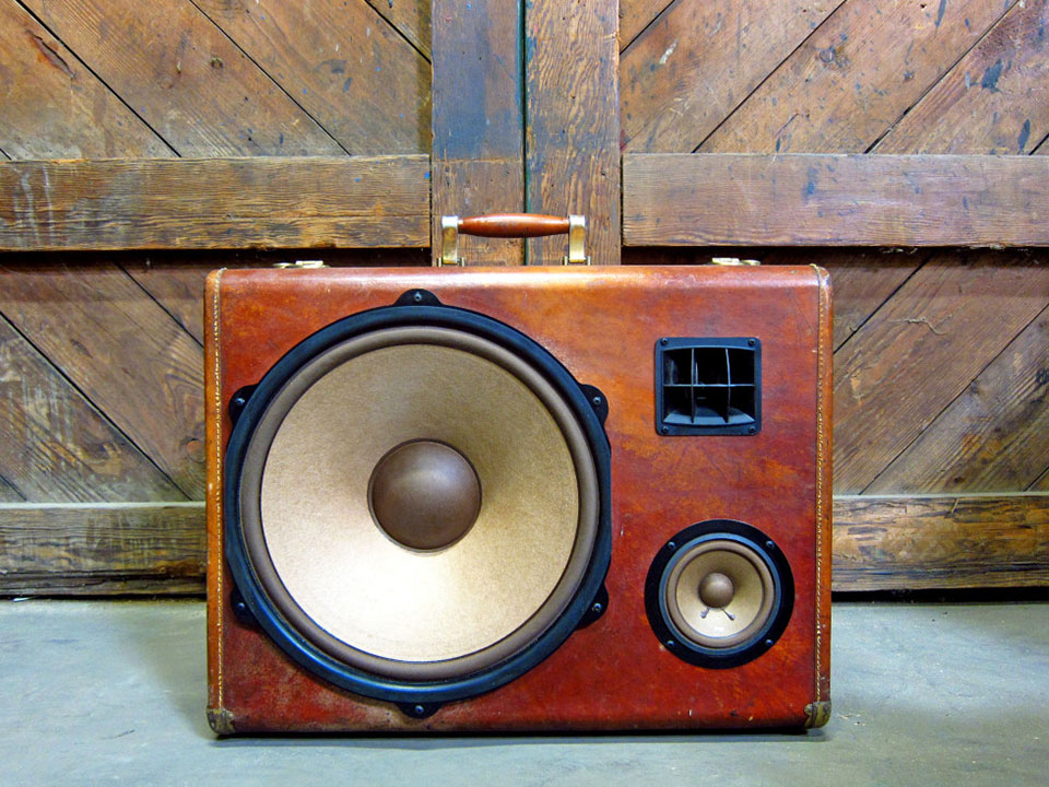 leatherboomboxwoodBoomCase2-978x733-(1)