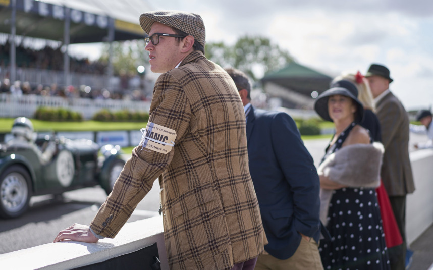 Pit_wall_tweed_-_N_3438344k