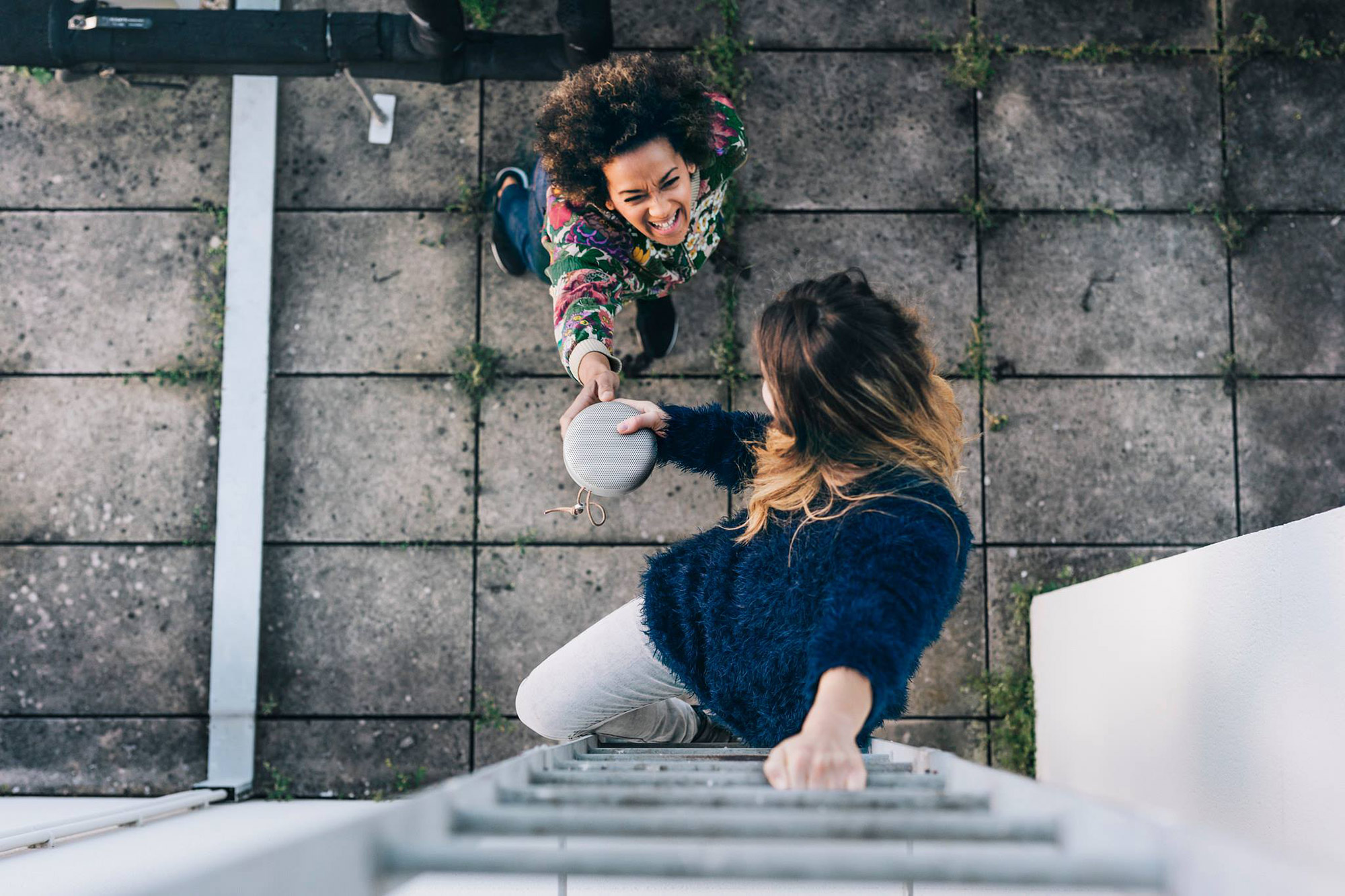 beoplay-a1-portable-speaker-1