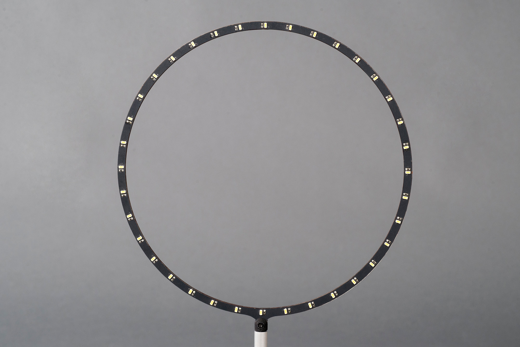 moon-a-topographically-accurate-lunar-globe-gessato-11