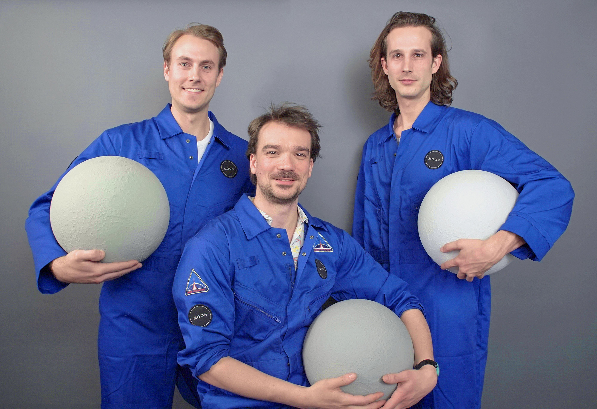 moon-a-topographically-accurate-lunar-globe-gessato-15
