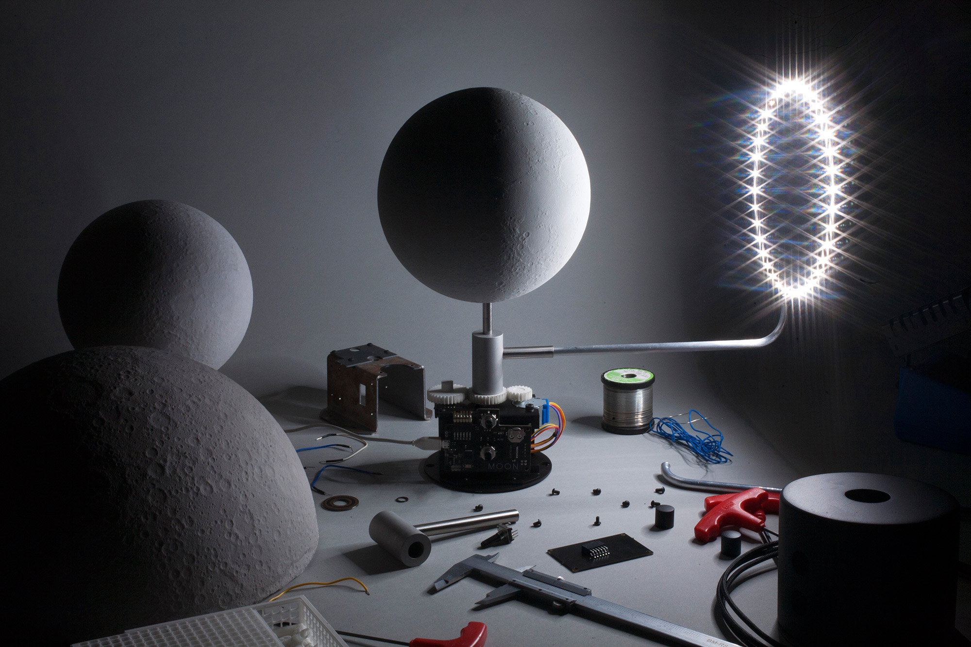 moon-a-topographically-accurate-lunar-globe-gessato-16