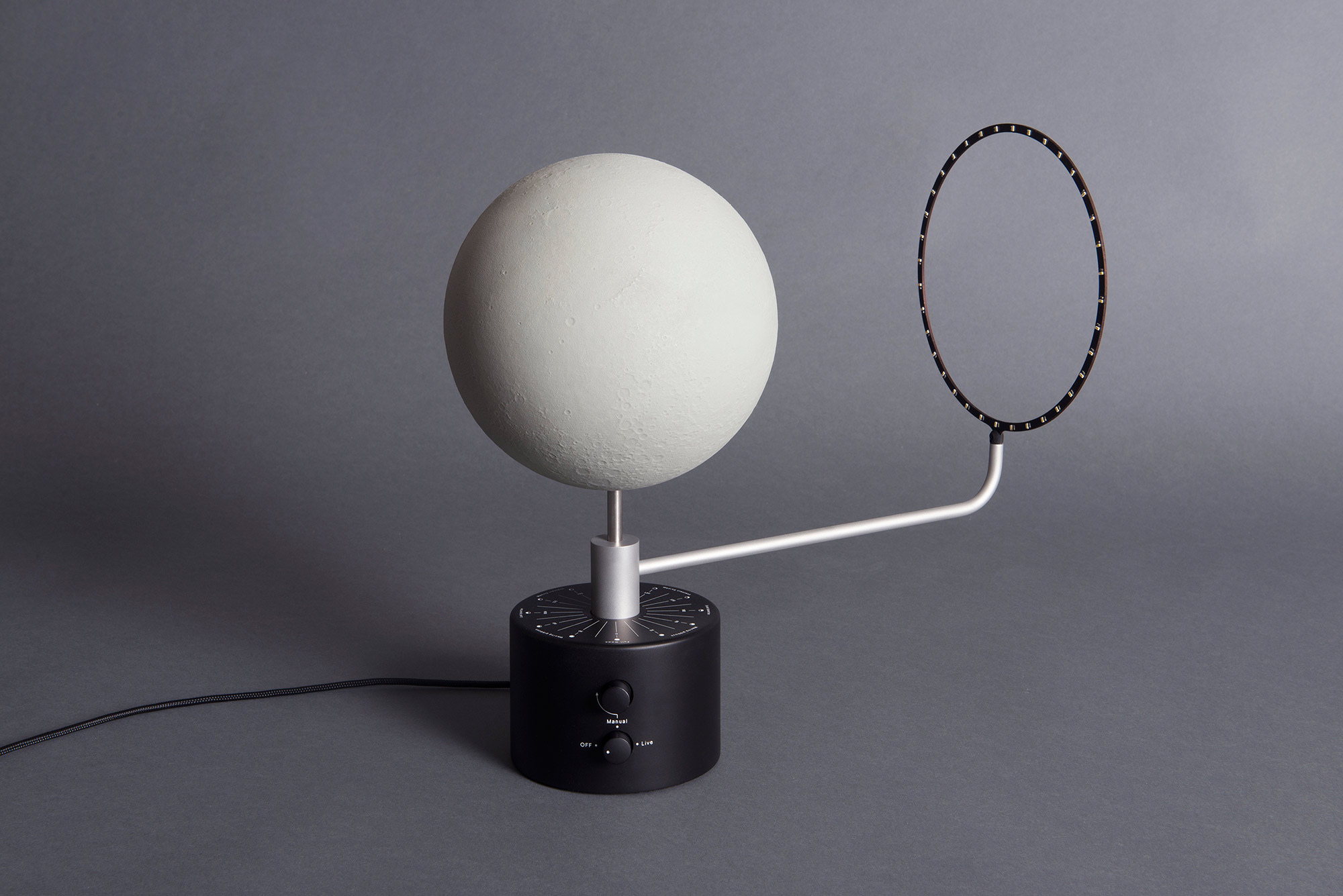 moon-a-topographically-accurate-lunar-globe-gessato-5