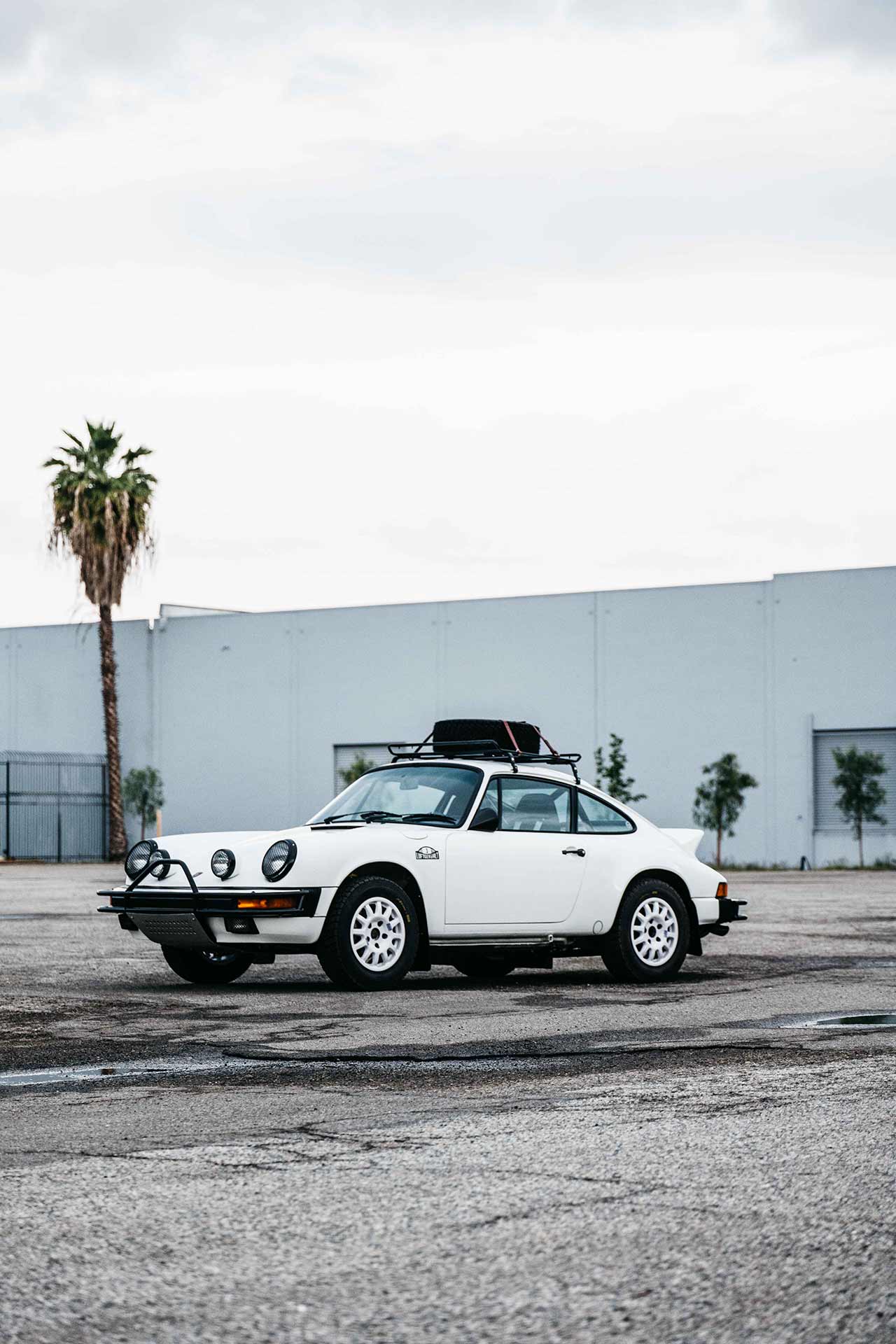 the-luftauto-luftgekühlt-modernica-porsche-gessato-16