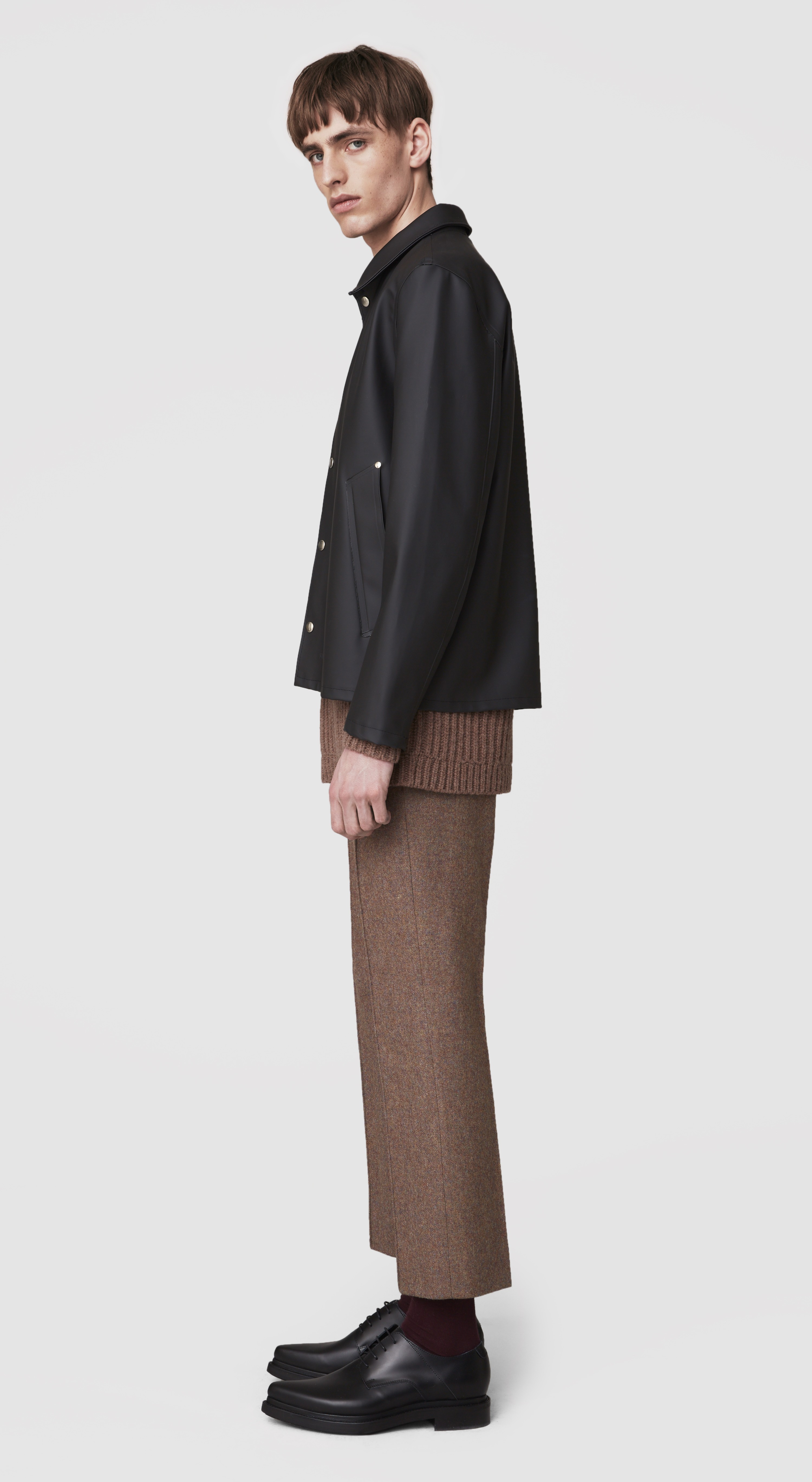 stutterheim_aw16_stadion_black_side