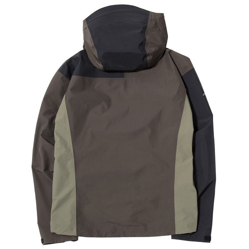 312022-21884_ARCTERYX_BETA_SL_EXCLUSIVELY_FOR_LIVESTOCK_PATCHWORK_8_1024x1024