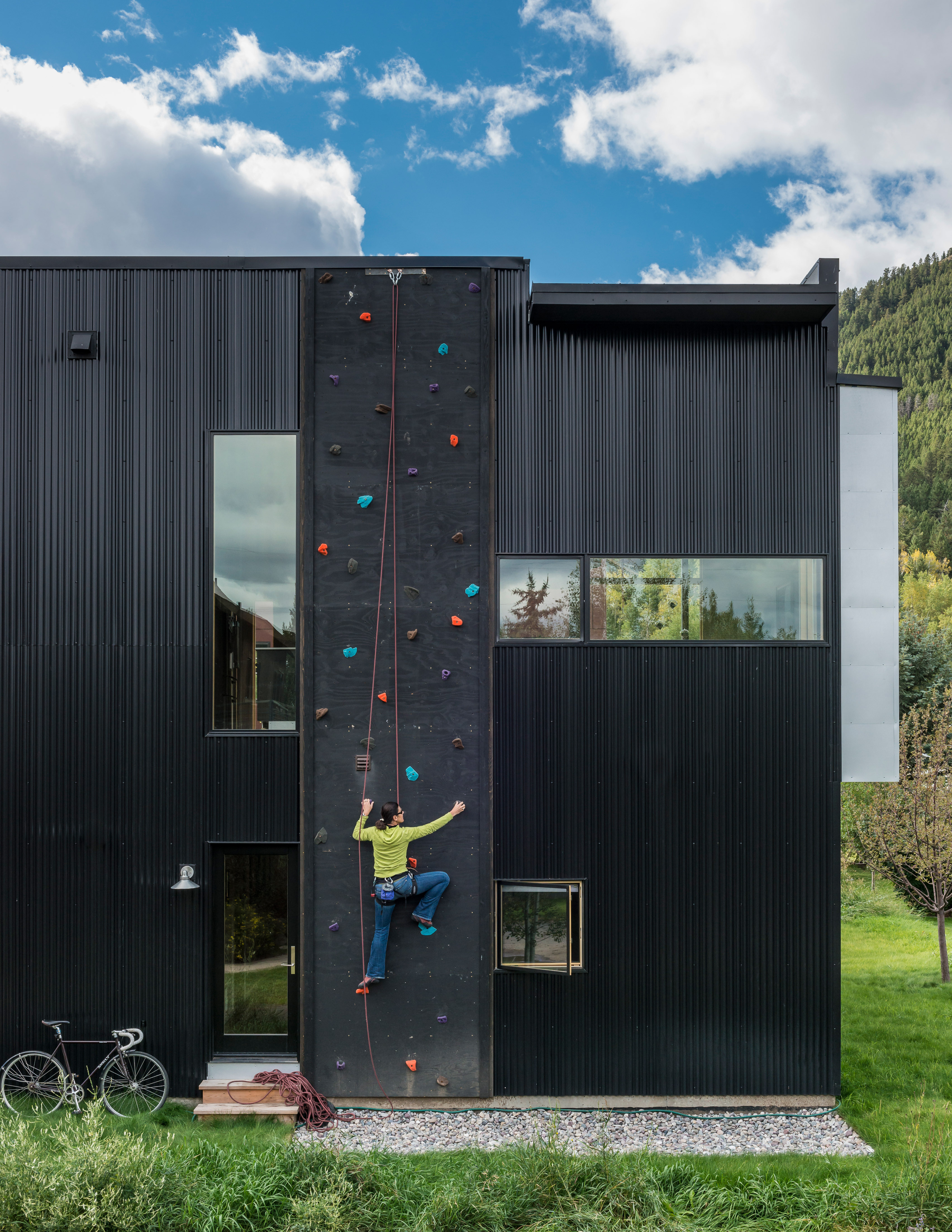 cache-creek-residence-carney-logan-burke_dezeen_3408_1