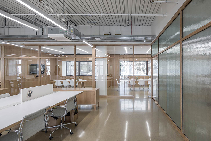 cigue-architecture-uniqlo-u-rd-center-paris-designboom-05