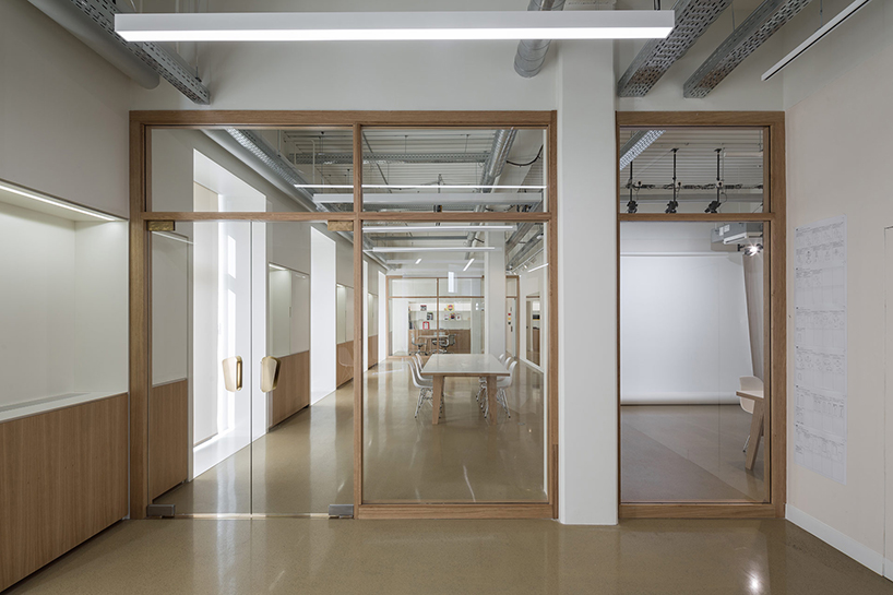 cigue-architecture-uniqlo-u-rd-center-paris-designboom-07