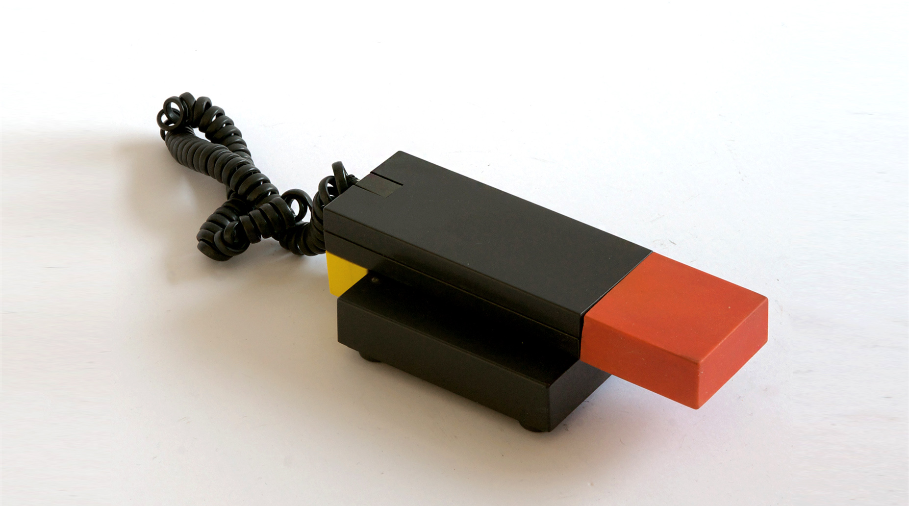 ▲ Telephone, designed by Ettore Sottsass, 1986.