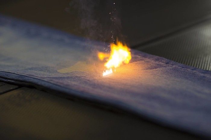 Levi's研发革命性项目F.L.X.，利用激光雕刻技术来定制你的牛仔裤