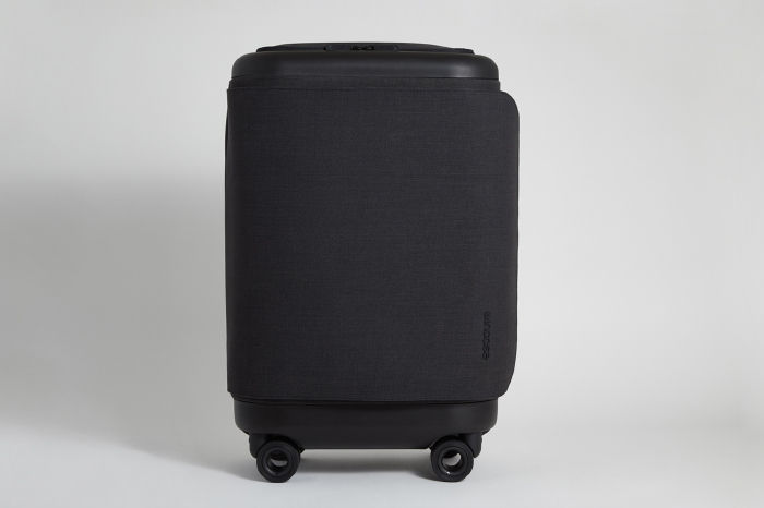 Incase智慧充电行李箱 旅行时再也不怕iphone没电了