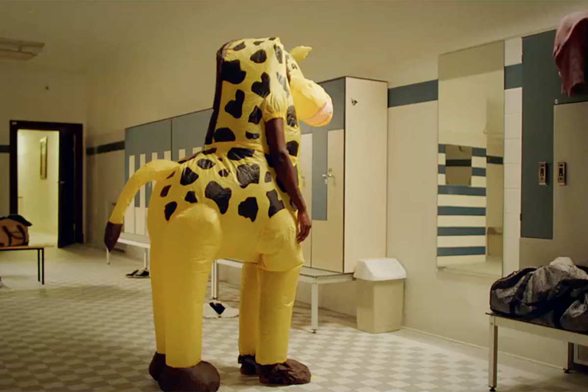 喜剧短片的幕后值得人尊敬