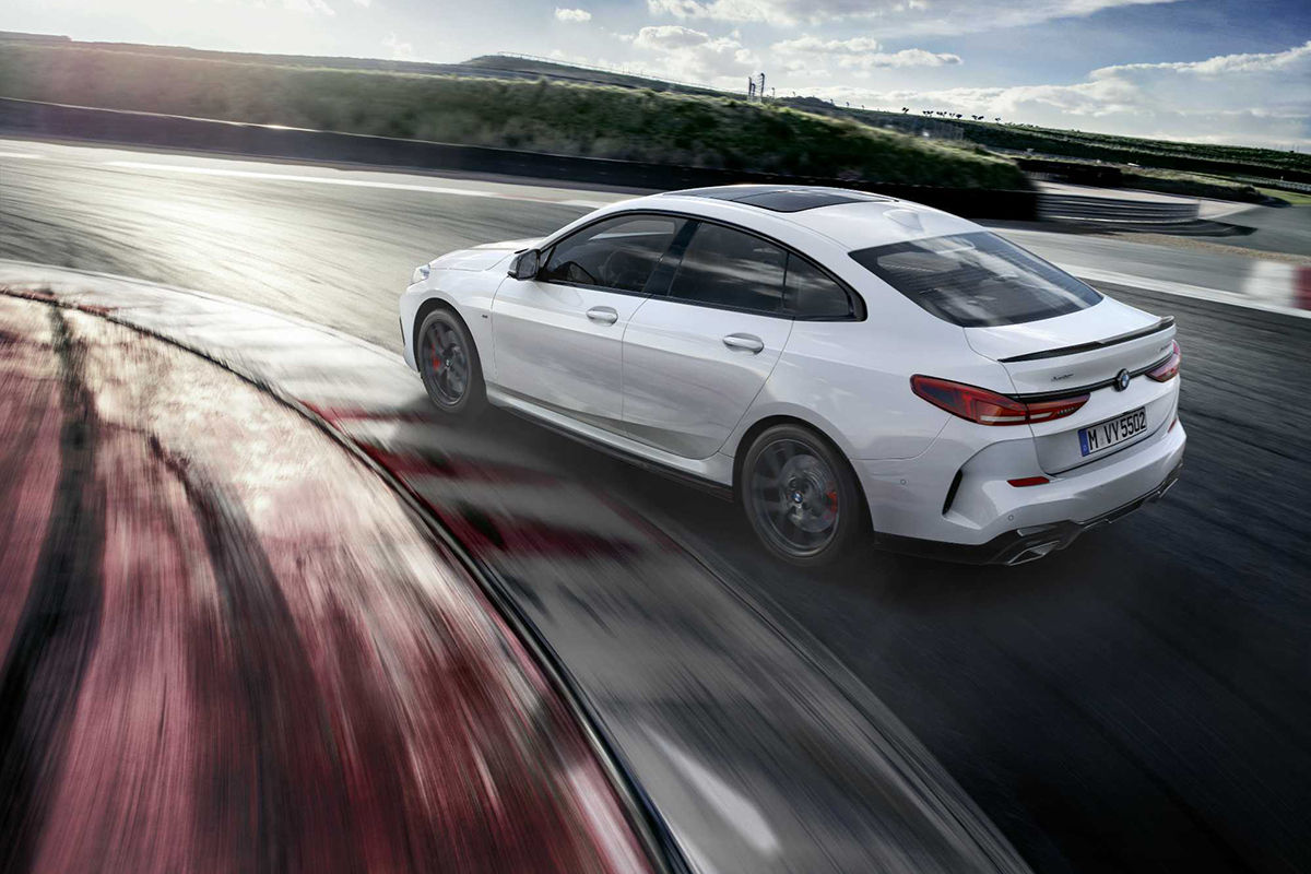 BMW：街道就是汽车的“秀场”，它便是“秀场”的焦点