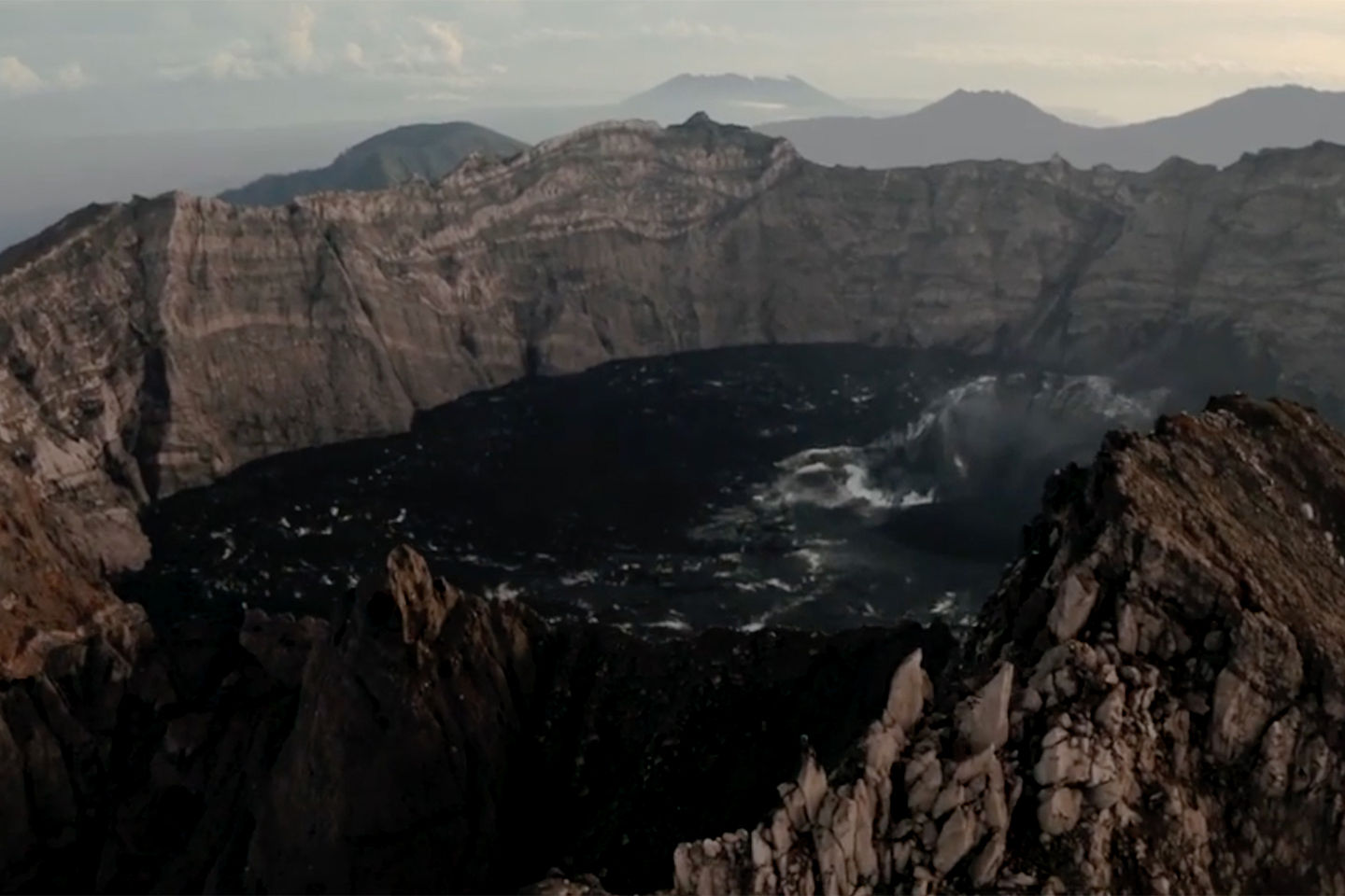 印度尼西亚-攀登爪哇最活跃的火山