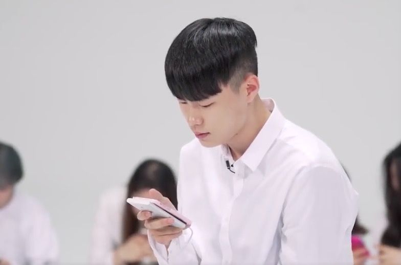 精选视频：1 男 VS 40 女的相亲实验，能找到对的人吗？