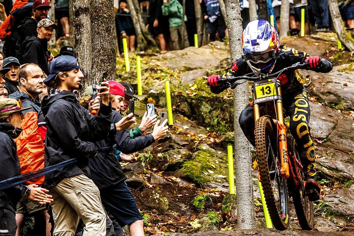 超越极限，Jackson Goldstone 如何在 UCI 山地自行车赛中走向胜利