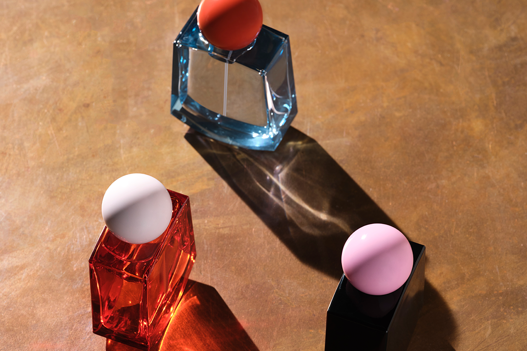 Harry Styles 个人品牌 Pleasing 推出首个香水系列