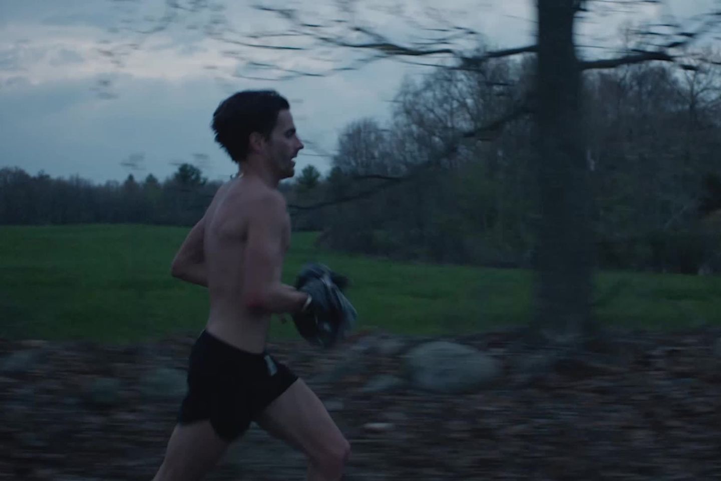 跑步品牌Tracksmith发布的2024新年短片