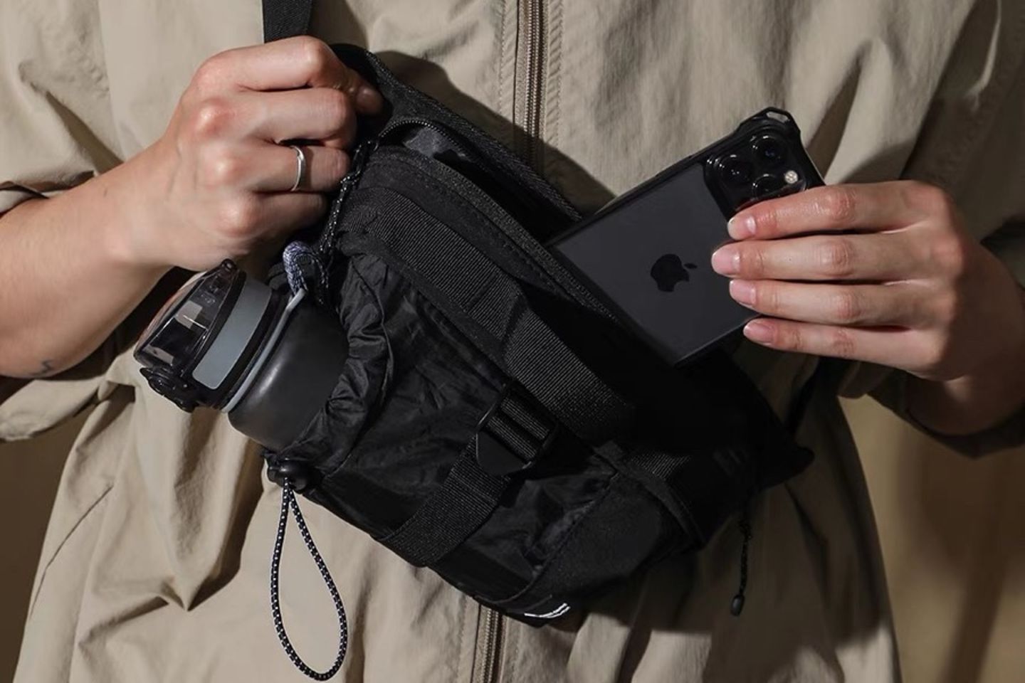 Your Water Bottle Needs a Bag — Here Are One of the Perfect