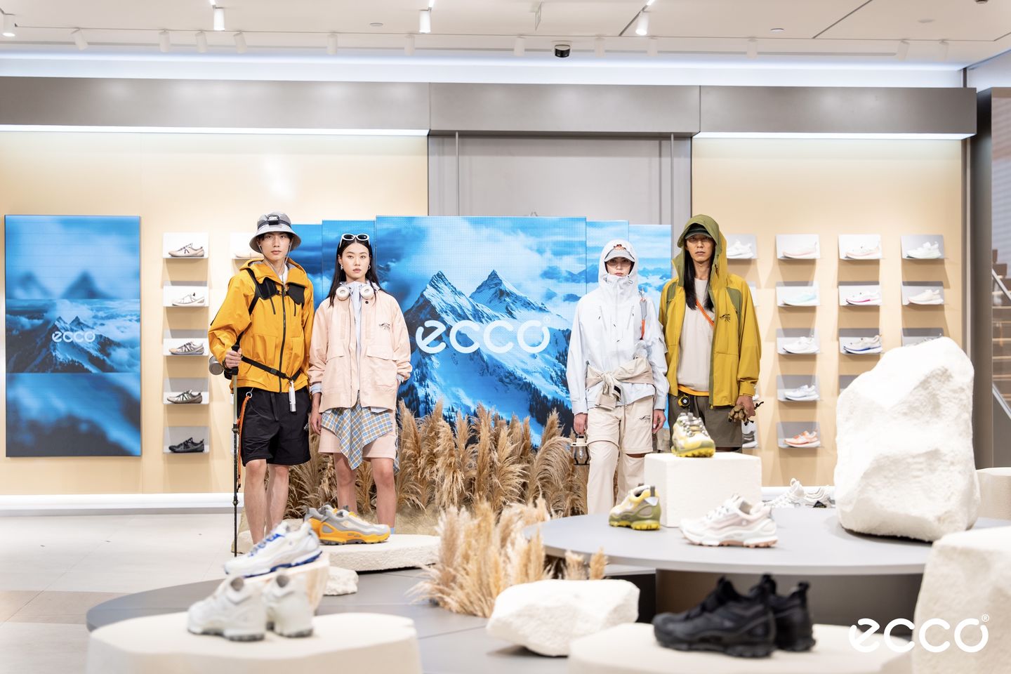 ECCO ACTIVE LIFESTYLE运动户外旗舰店焕新启幕