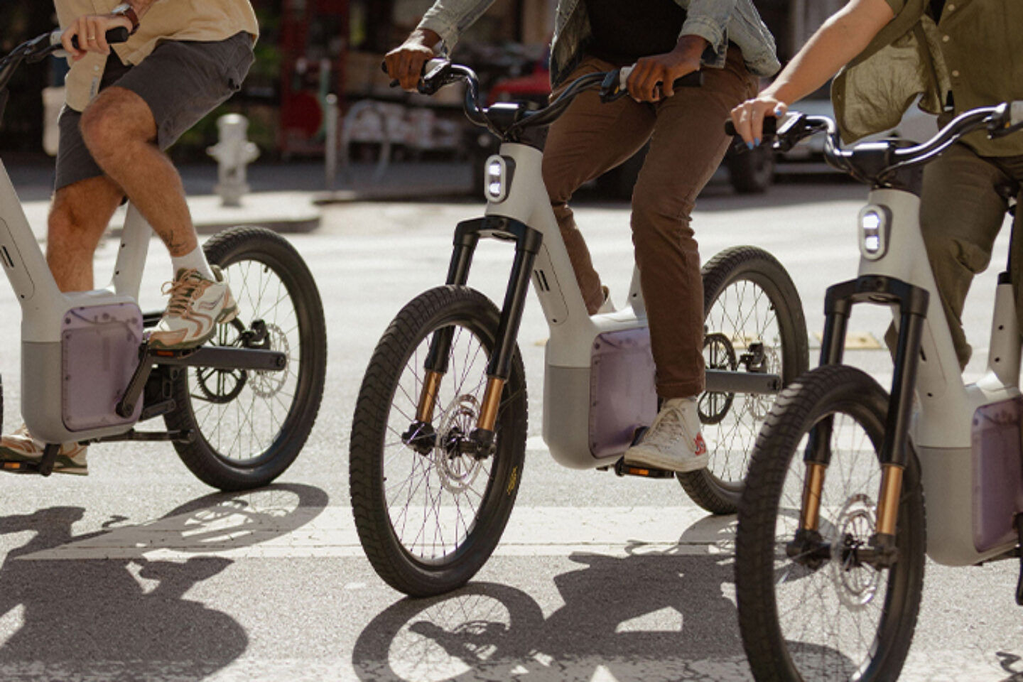 Rivian 旗下衍生品牌 ALSO 推出首款电动自行车 TM-B