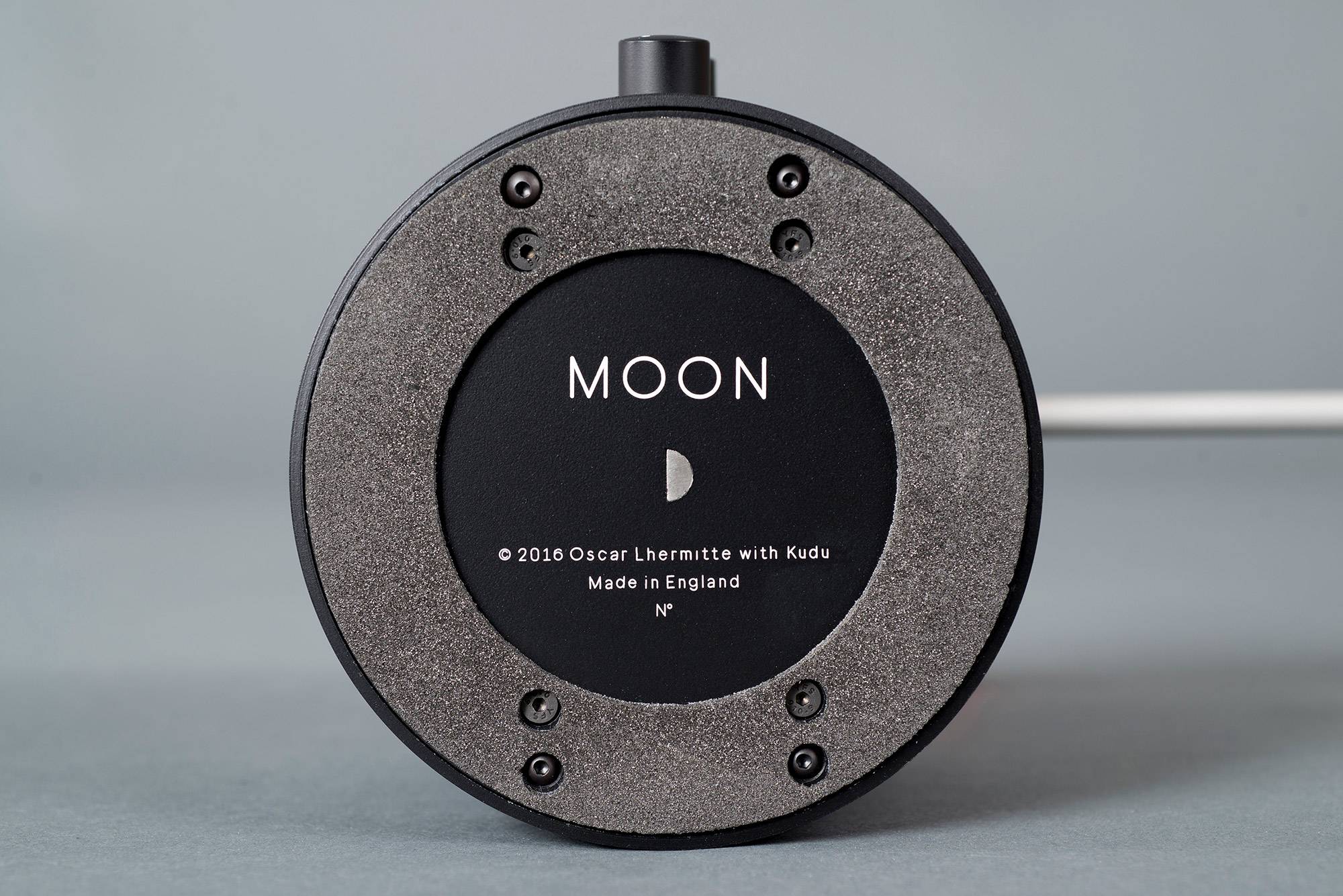 moon-a-topographically-accurate-lunar-globe-gessato-10