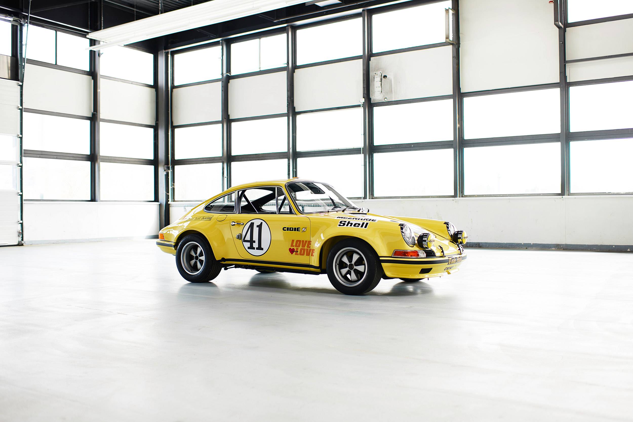 restoring-an-icon-the-1972-le-mans-winning-911-porsche-2