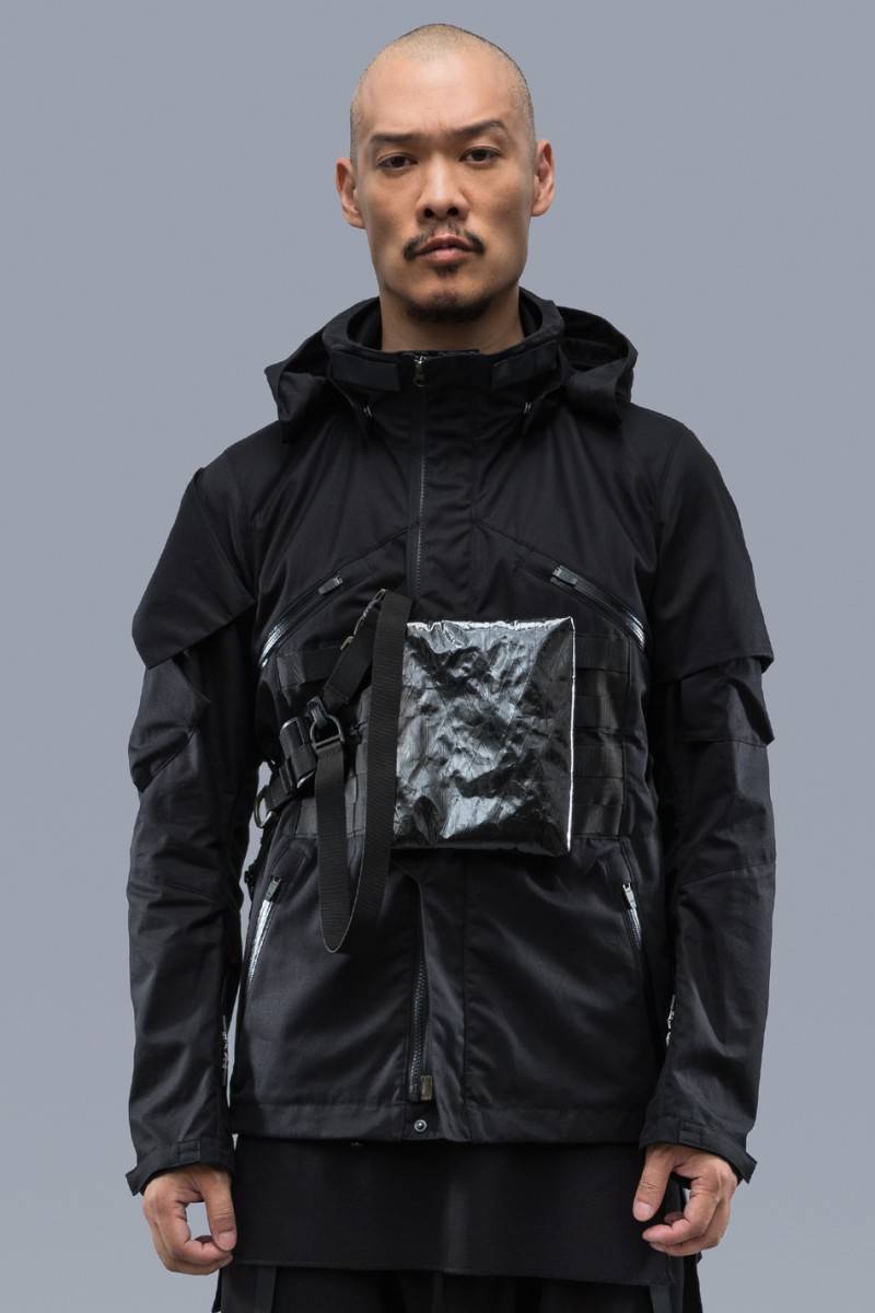 acronym-ss17-collection-08-800x1200