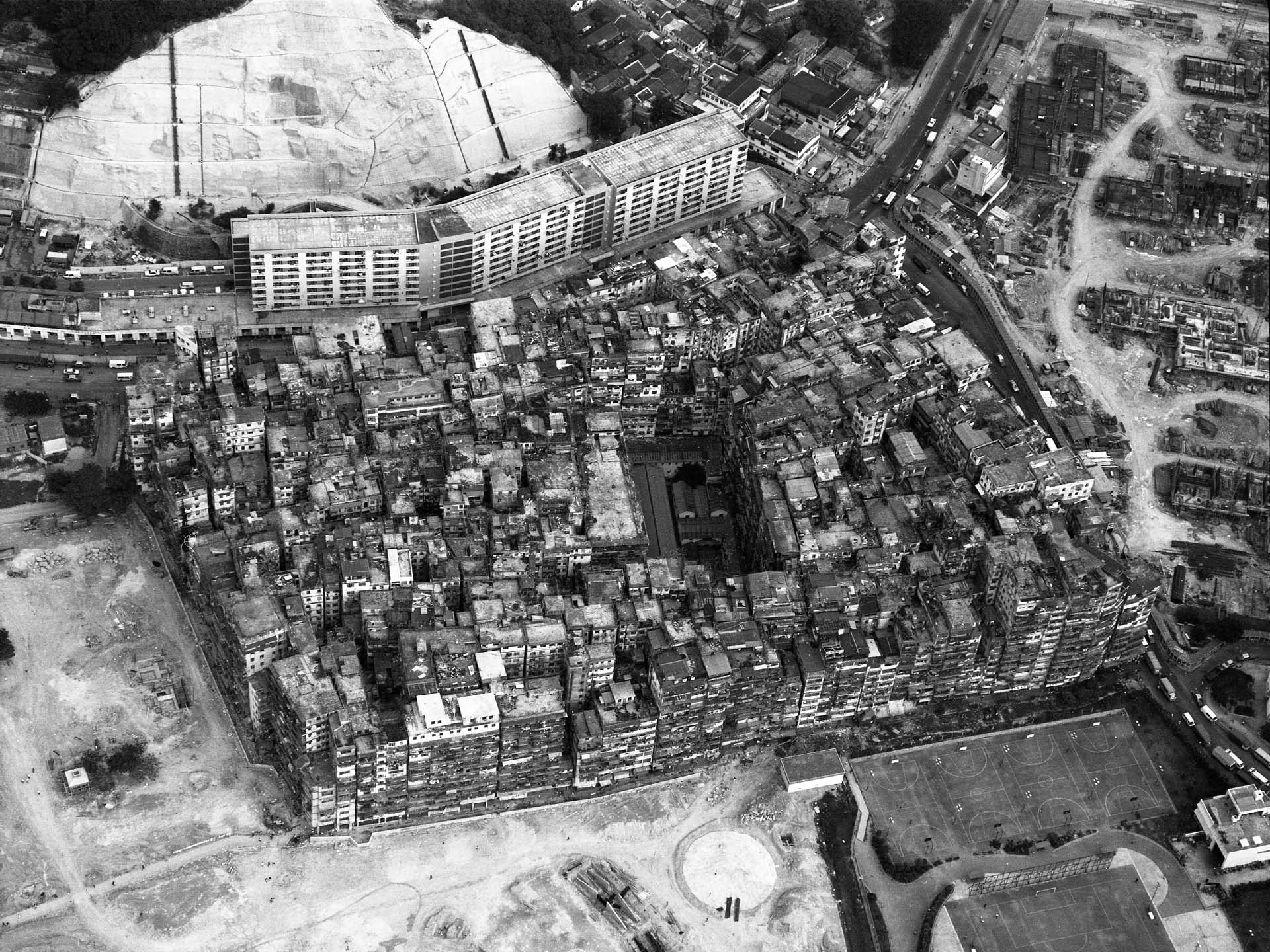 Ryuji Miyamoto_Kowloon Walled City