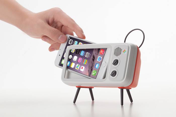 Retroduck发布iPhone全新配件，让你的手机秒变复古电视机
