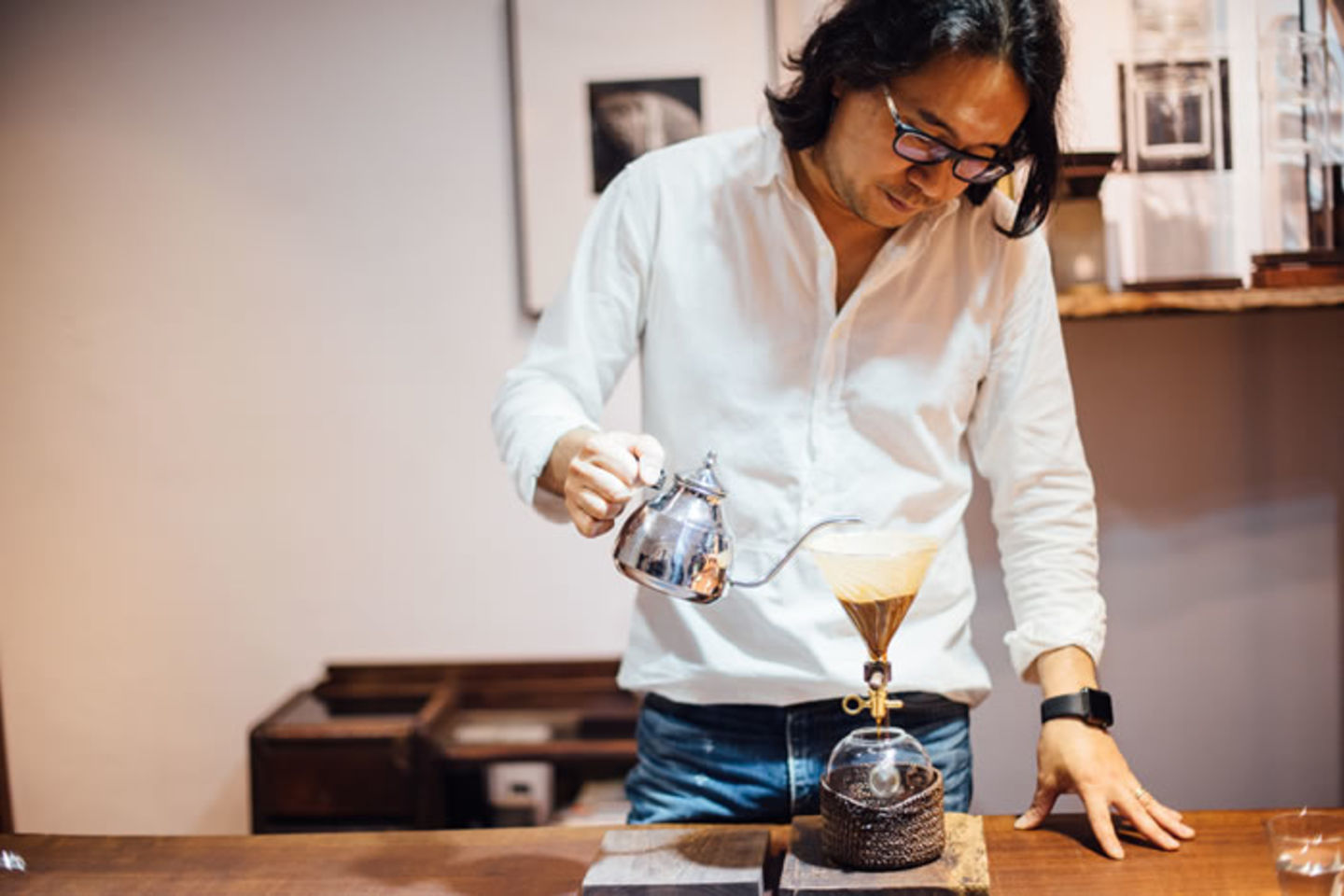 台湾设计师王旋：他设计的这套器具让咖啡成为配角