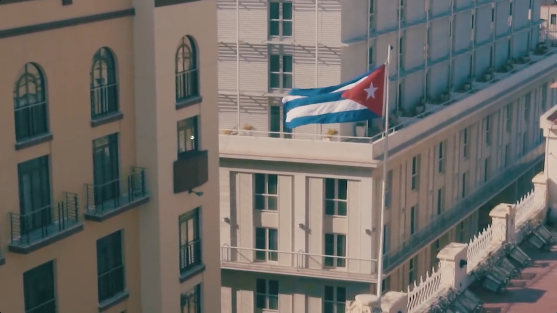 古巴不是很发达，但是景色一定不会辜负游客