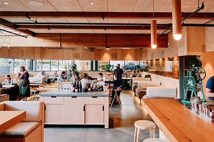 Snow Peak 推出全新餐厅品牌Takibi，把户外美食体验搬到城市里