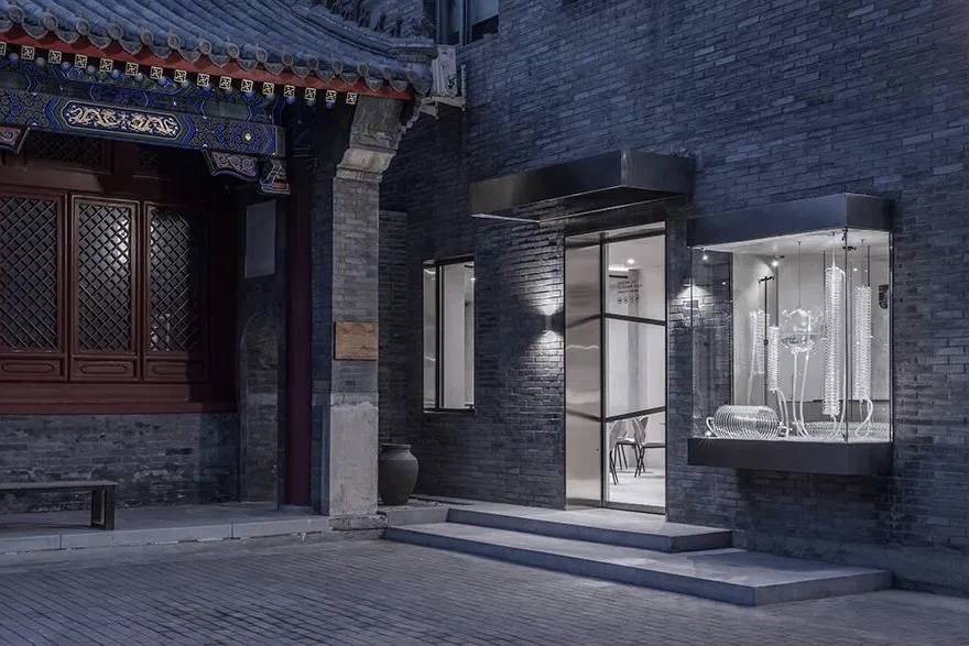 隐匿在北京二环里的美学茶店，里面藏着中国最小的美术馆