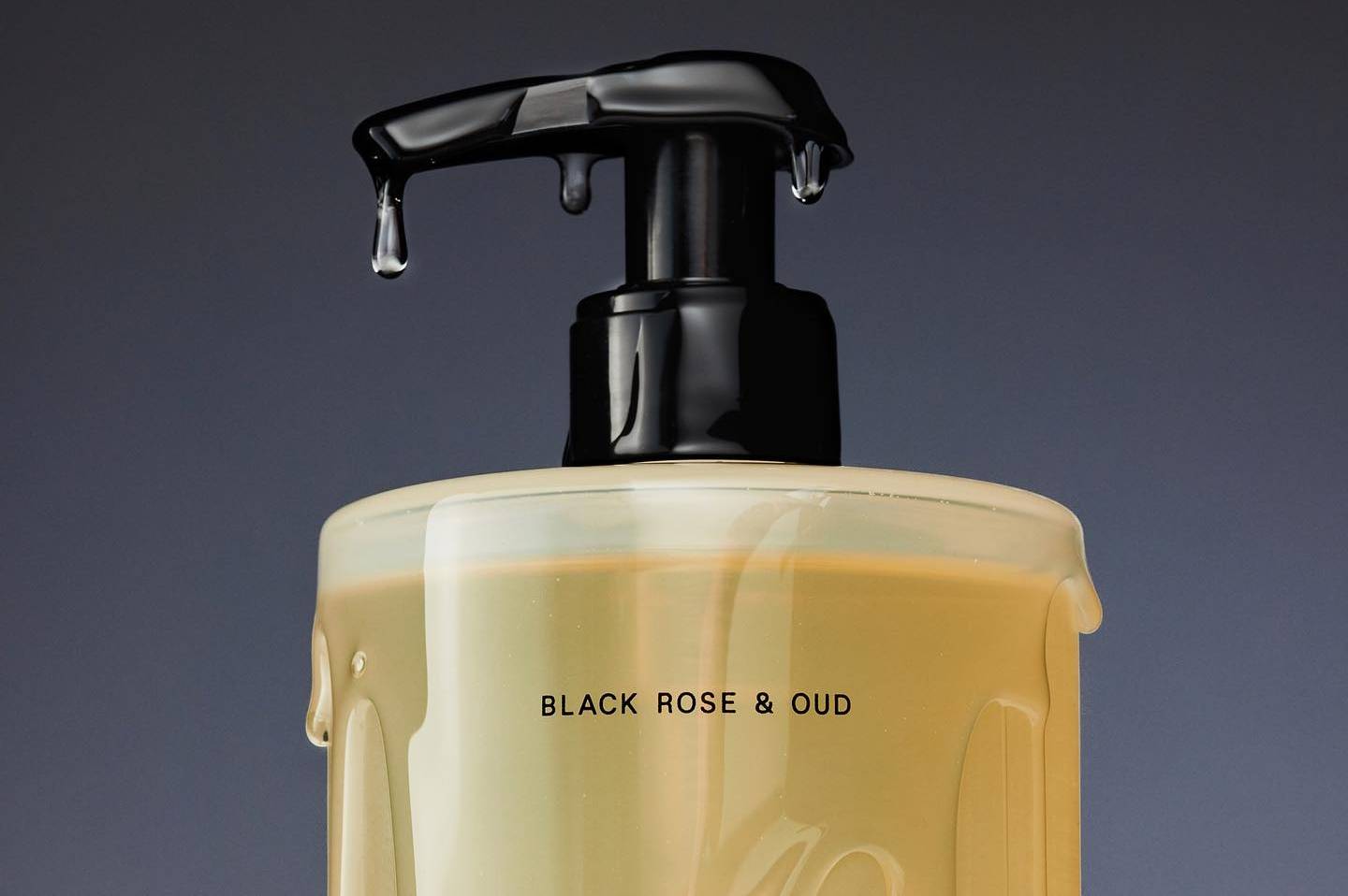 黑玫瑰和百合绽放的香气，SALT & STONE 推出全新护肤产品
