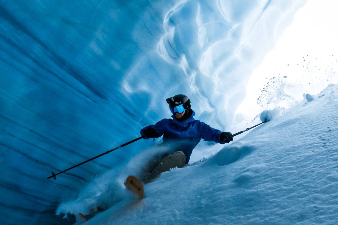 从 GoPro 的第一视角感受自由滑雪世界巡回赛的魅力