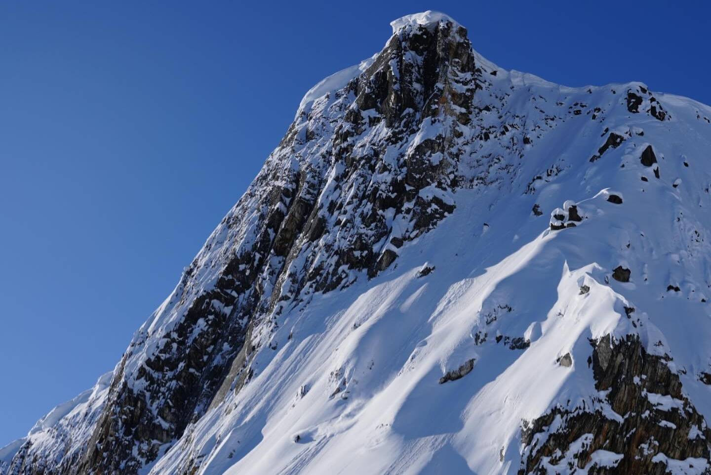 Arc'teryx 呈现在雪山之上的视觉之旅