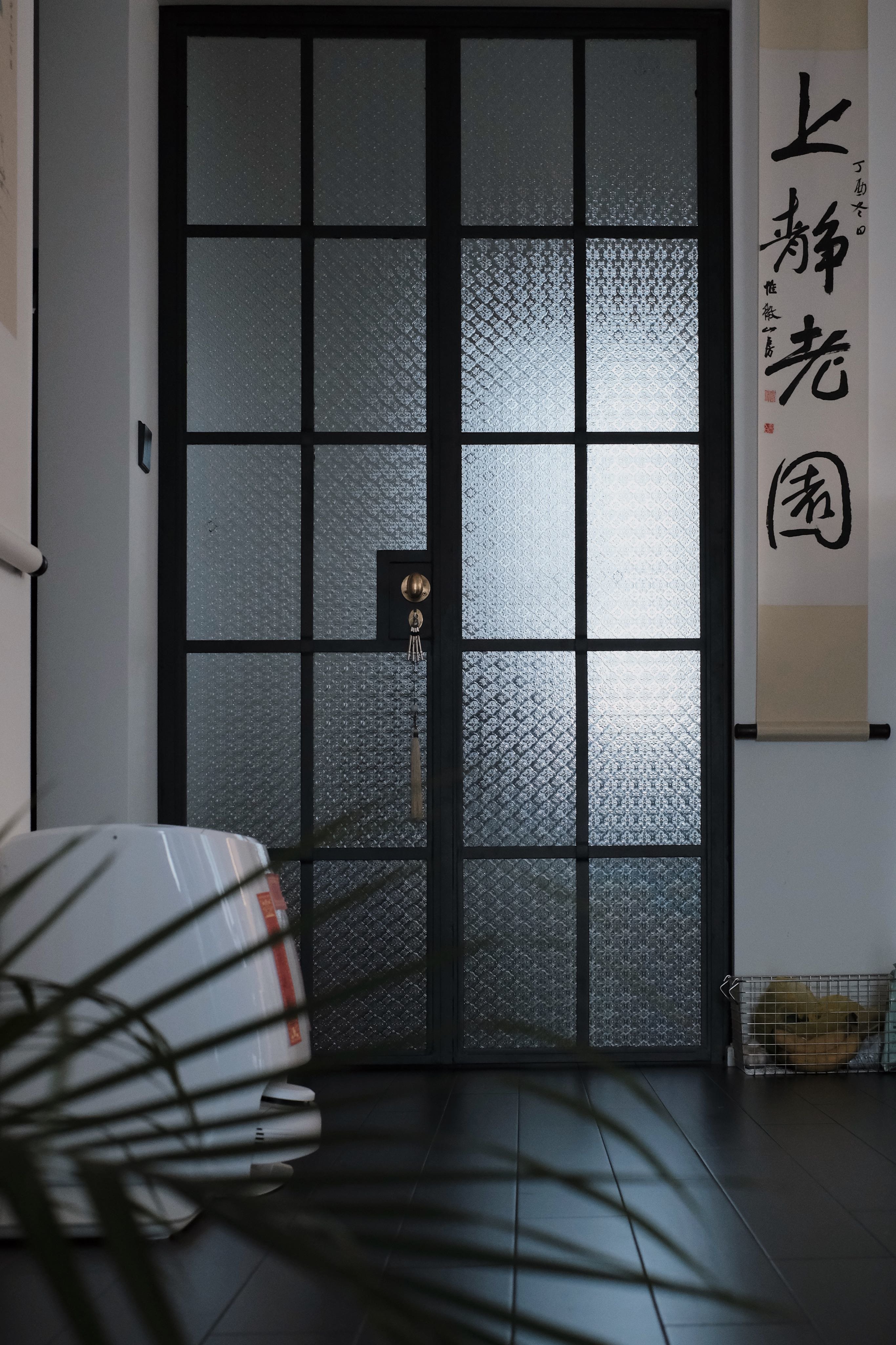我家的复古门来自上海的民国风老钢窗